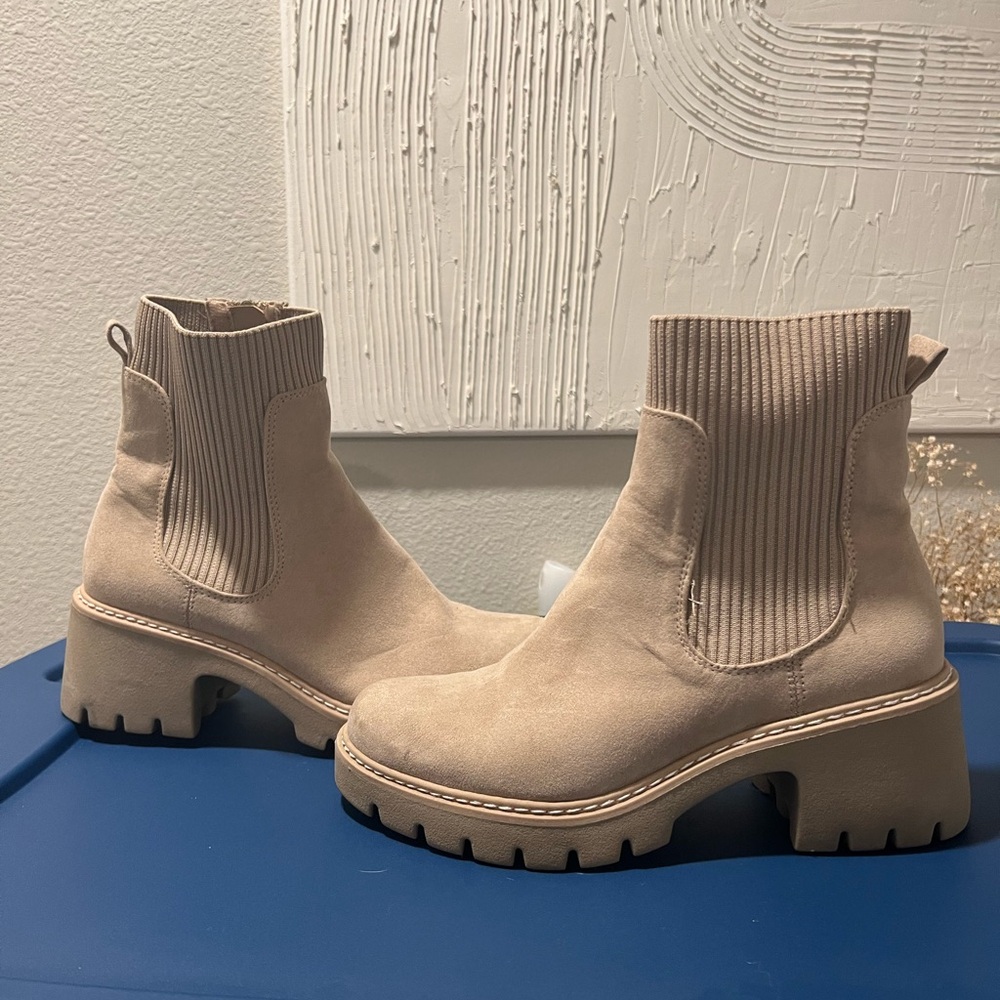 Womans boots
